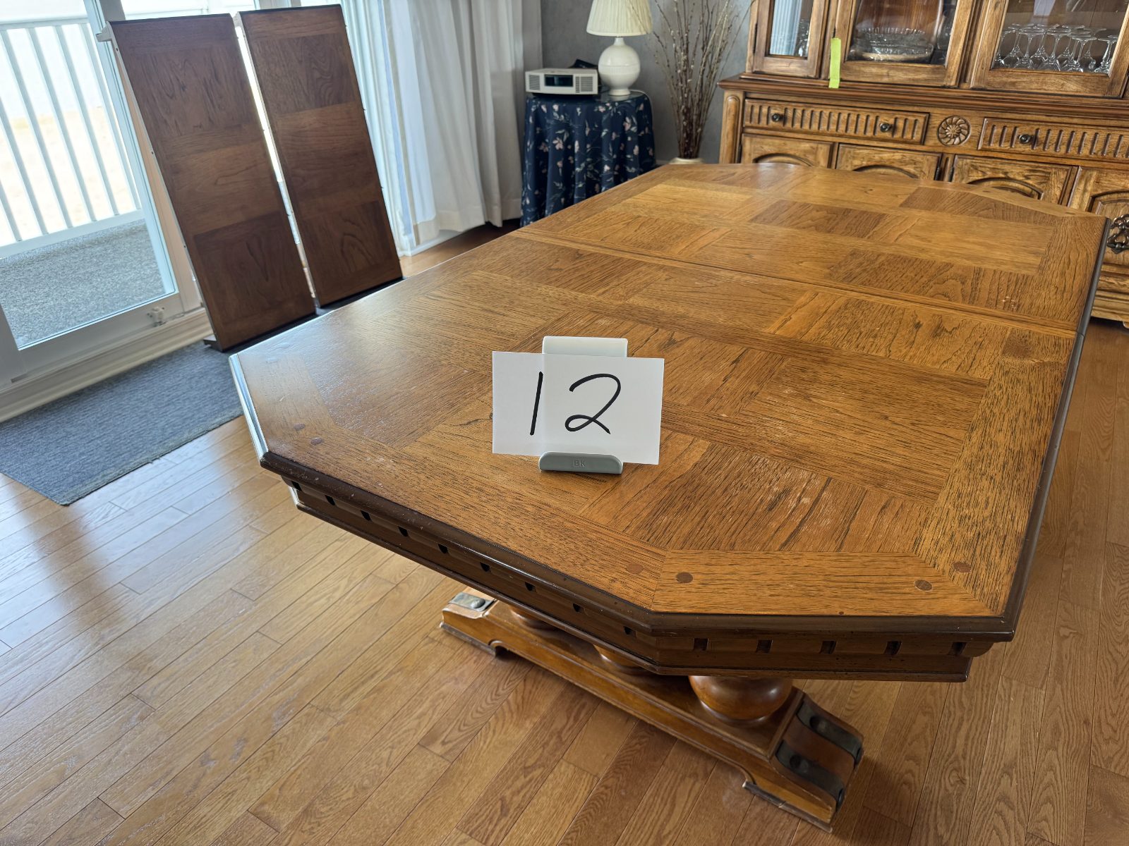 Expandable Dining Room Table