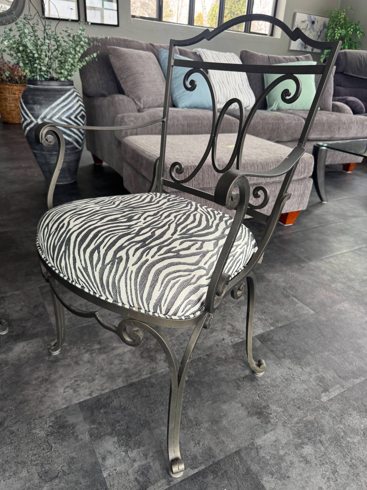 Wrought Iron Table and Zebra Chair Set thumbnail 4