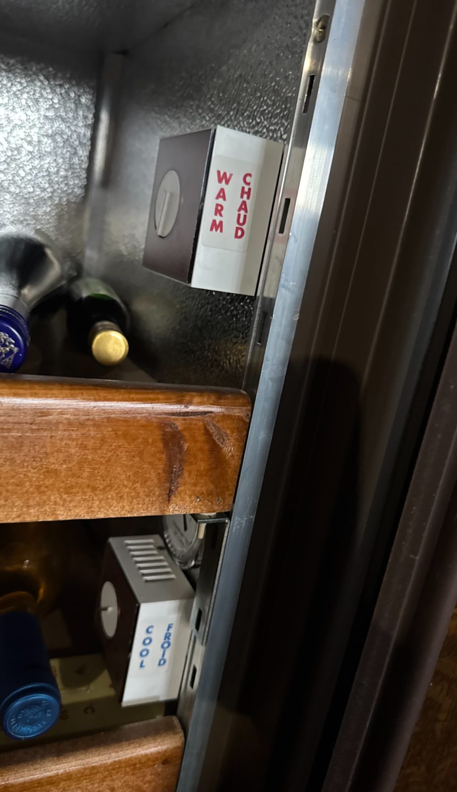 Wine Cooling/Warming Box thumbnail 2